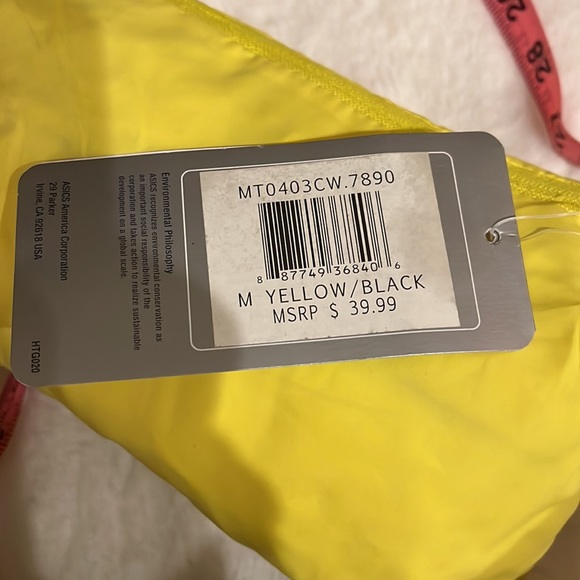 Asics packable rain jacket **SOLD** - Picture 12 of 13